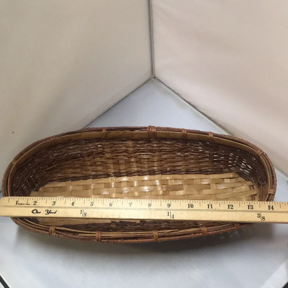 Handwoven Oval Serving Bread Basket Natural‎ Brown & Tan Farmhouse Rustic Wicker